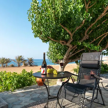 Holiday home Unique 2 Bdr Popi In Front Of The Sea Sitia (Crete)